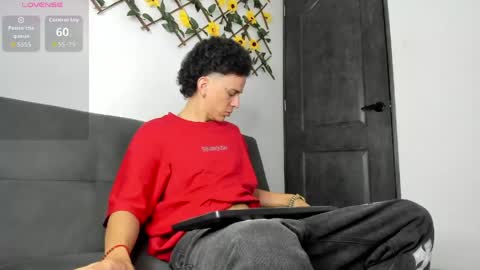 Snapshot of maxxx_bigcock chatting on May 2026 03:48:01 AM Max online show from May 2026 03:48:01 AM