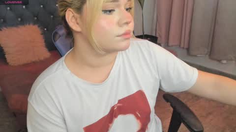 Maxine Minx online show from February 2025 12:05:02 PM