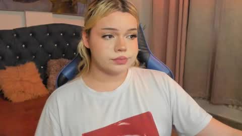 Maxine Minx online show from February 2025 11:25:02 PM