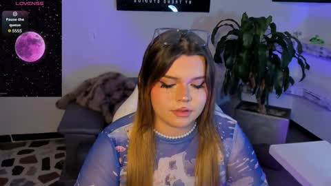 Maxine Minx online show from November 2025 11:21:02 PM