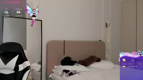 Snapshot of may_mia chatting on February 2026 02:19:01 AM Mia online show from February 2026 02:19:01 AM