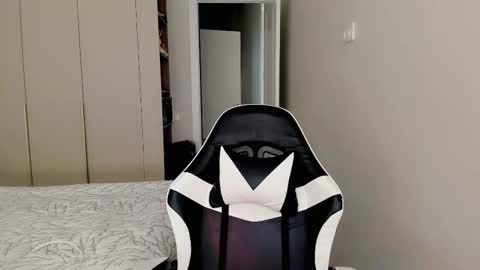 Snapshot of may_mia chatting on February 2026 03:04:01 AM Mia online show from February 2026 03:04:01 AM