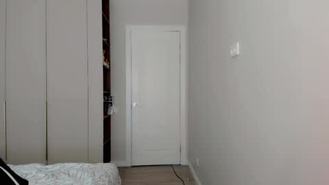 Snapshot of may_mia chatting on March 2026 07:15:01 AM Mia online show from March 2026 07:15:01 AM