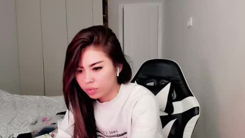 Snapshot of may_mia chatting on March 2026 07:26:02 AM Mia online show from March 2026 07:26:02 AM