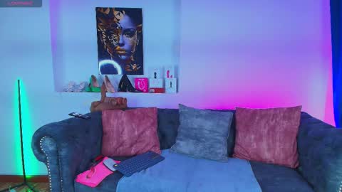 may_wood online show from January 2026 12:08:02 PM