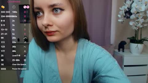 Snapshot of may_wow chatting on March 2026 09:13:01 AM Katrin online show from March 2026 09:13:01 AM