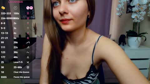 Snapshot of may_wow chatting on April 2026 09:51:02 AM Katrin online show from April 2026 09:51:02 AM