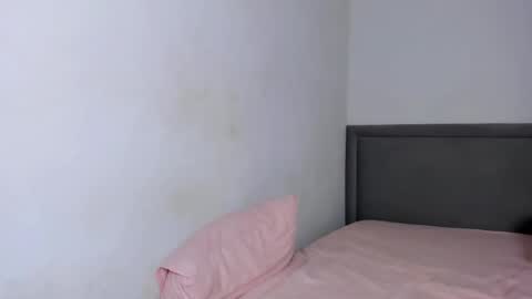 may_xx online show from October 2025 03:45:02 PM