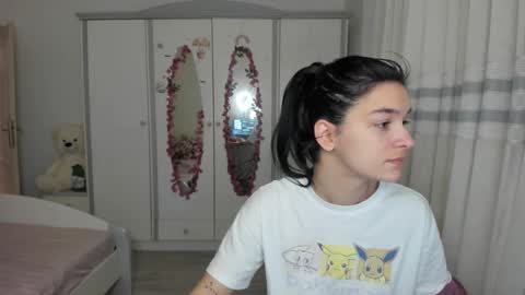 Maya online show from February 2026 05:33:02 AM