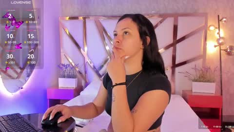 Snapshot of maya_blue_ chatting on February 2025 03:26:01 AM Maya online show from February 2025 03:26:01 AM
