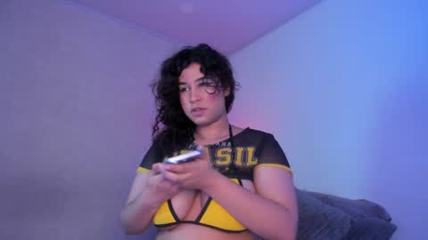 Snapshot of maya_house chatting on September 2025 03:52:01 AM maya_house online show from September 2025 03:52:01 AM