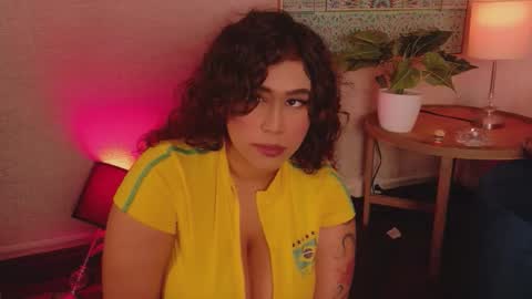 Snapshot of maya_house chatting on February 2026 04:57:02 AM maya_house online show from February 2026 04:57:02 AM