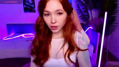 Snapshot of maya_light chatting on October 2025 02:01:02 AM Maya online show from October 2025 02:01:02 AM