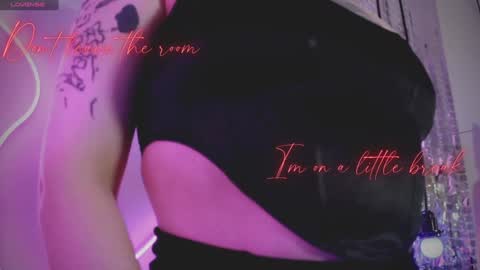 Woman online show from January 2025 08:52:01 AM