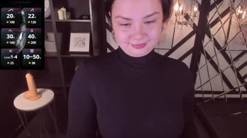 Woman online show from January 2025 05:03:01 PM