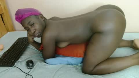 Snapshot of maya_nyla chatting on April 2026 12:05:02 AM Faith online show from April 2026 12:05:02 AM