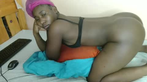 Snapshot of maya_nyla chatting on April 2026 04:30:02 AM Faith online show from April 2026 04:30:02 AM