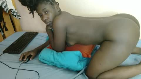 Snapshot of maya_nyla chatting on April 2026 12:50:02 PM Faith online show from April 2026 12:50:02 PM