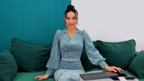 Maya online show from February 2025 02:27:01 PM