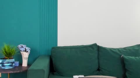 Maya online show from February 2025 05:28:01 PM