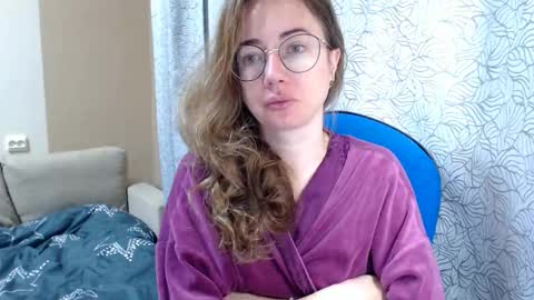 Snapshot of mayacateyes chatting on September 2025 03:22:01 AM Maya online show from September 2025 03:22:01 AM