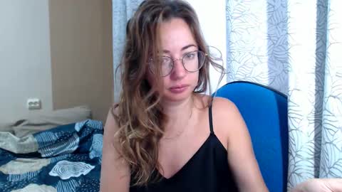 Snapshot of mayacateyes chatting on October 2025 05:51:01 AM Maya online show from October 2025 05:51:01 AM