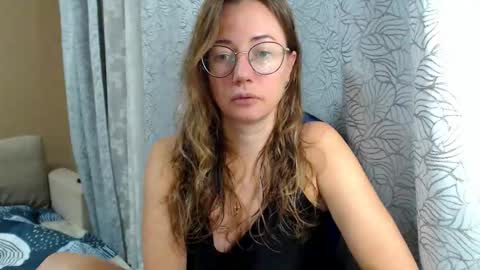 Maya online show from November 2025 05:45:01 PM