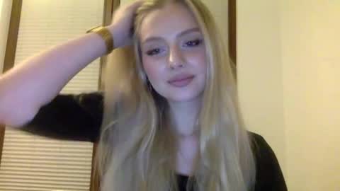 mayaflirt online show from May 2026 08:28:02 PM