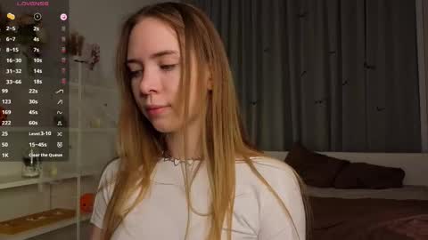 Snapshot of mayagreet chatting on November 2025 08:32:01 PM My name is Kara online show from November 2025 08:32:01 PM