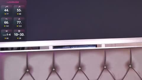 Snapshot of mayahales chatting on November 2025 12:04:01 PM Maya online show from November 2025 12:04:01 PM