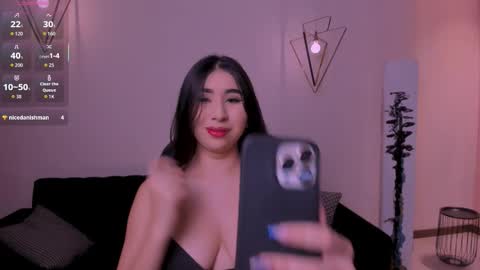 Snapshot of mayamoretti chatting on October 2025 03:29:01 AM Maya online show from October 2025 03:29:01 AM