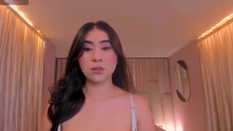 Snapshot of mayamoretti chatting on November 2025 05:17:01 AM Maya online show from November 2025 05:17:01 AM