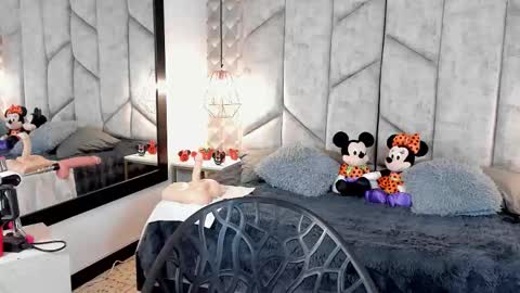 Nicolle Ruselle   Hello my lovely  schedule for great fun from  630 am and end 800 pm Colombian time I wait for you online show from October 2025 01:00:02 PM