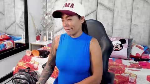 Nicolle Ruselle   Hello my lovely  schedule for great fun from  630 am and end 800 pm Colombian time I wait for you online show from December 2025 11:25:02 AM
