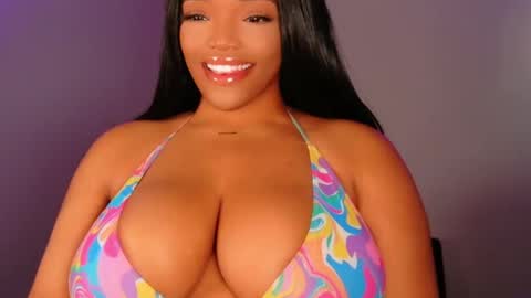 MayBabi online show from September 2025 12:49:01 PM