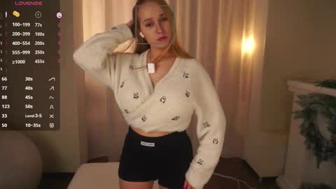 Milina online show from February 2026 06:44:01 PM