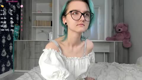 Mia online show from January 2025 03:08:01 AM