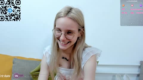 Snapshot of maydaguy chatting on January 2025 06:28:01 AM Megan online show from January 2025 06:28:01 AM