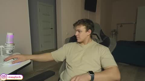 Snapshot of maygly chatting on April 2026 07:41:01 PM Slava and Alextatto online show from April 2026 07:41:01 PM