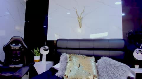 Maylin online show from December 2024 04:41:02 AM