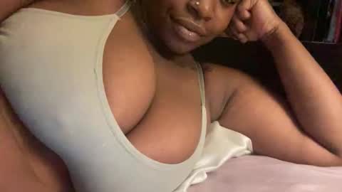 mayluvsu online show from May 2026 04:50:01 AM