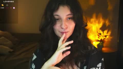 Snapshot of maymary_ chatting on October 2025 06:06:02 AM Mary  . online show from October 2025 06:06:02 AM