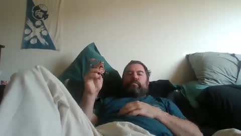 Dad bod 43 online show from March 2025 07:18:01 PM