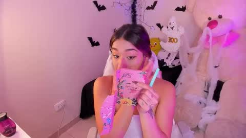 Snapshot of mayproject2 chatting on October 2025 08:43:02 PM may online show from October 2025 08:43:02 PM