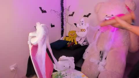 Snapshot of mayproject2 chatting on October 2025 08:20:01 PM may online show from October 2025 08:20:01 PM