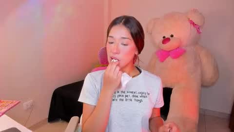 Snapshot of mayproject2 chatting on November 2025 09:58:01 PM may online show from November 2025 09:58:01 PM