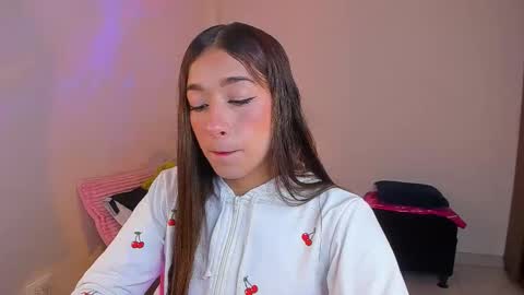 Snapshot of mayproject2 chatting on November 2025 10:25:01 PM may online show from November 2025 10:25:01 PM