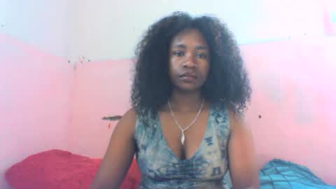 Snapshot of mayrah5 chatting on November 2025 06:01:01 AM mayrah online show from November 2025 06:01:01 AM