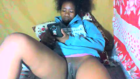 Snapshot of mayrah5 chatting on November 2025 07:49:01 AM mayrah online show from November 2025 07:49:01 AM