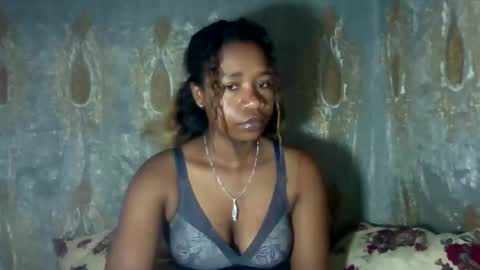 Snapshot of mayrah5 chatting on January 2026 05:56:01 AM mayrah online show from January 2026 05:56:01 AM